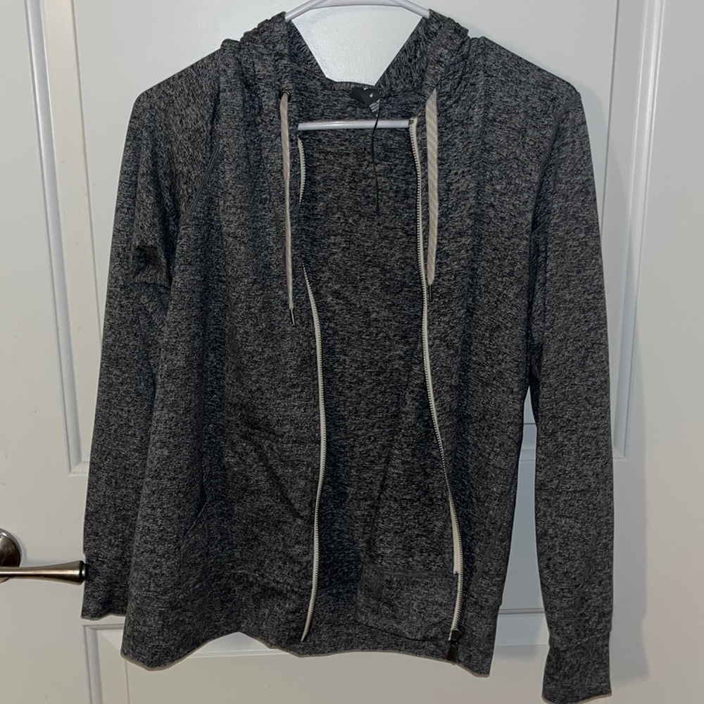 Vuori Halo Performance Hoodie 2.0 Medium Heather Gray